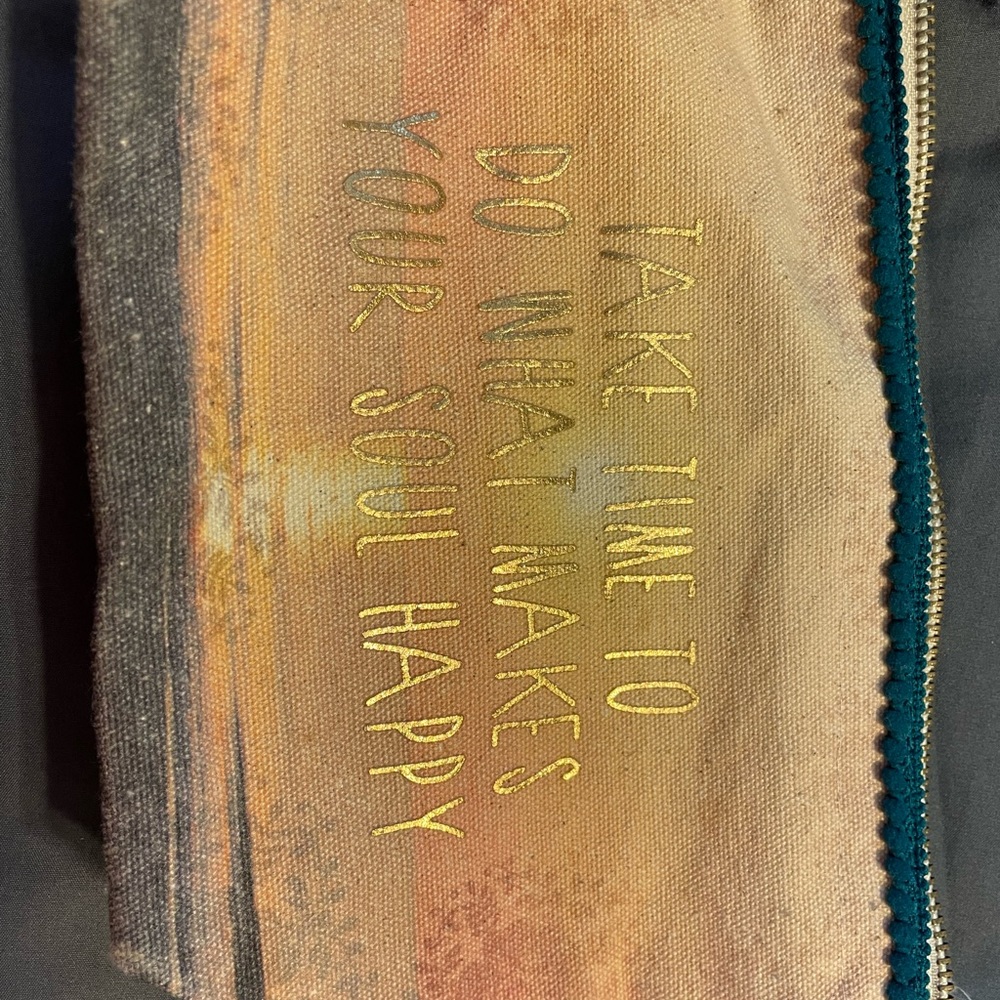 Pouch - Picture 3 of 4
